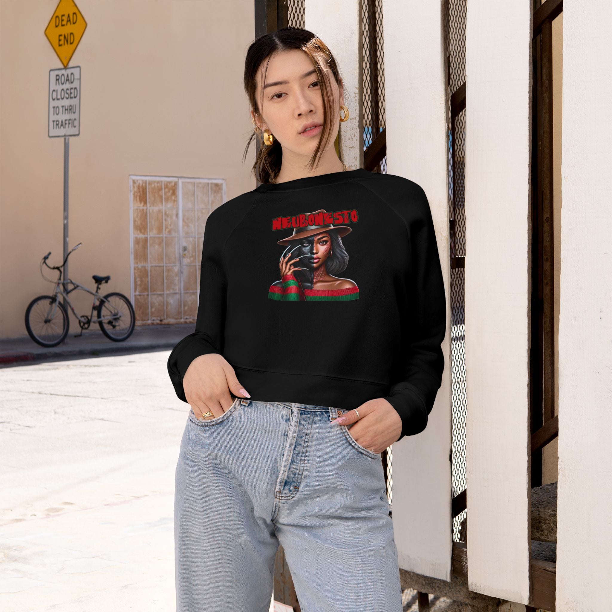 Neubonesto Horror Cropped Fleece Pullover